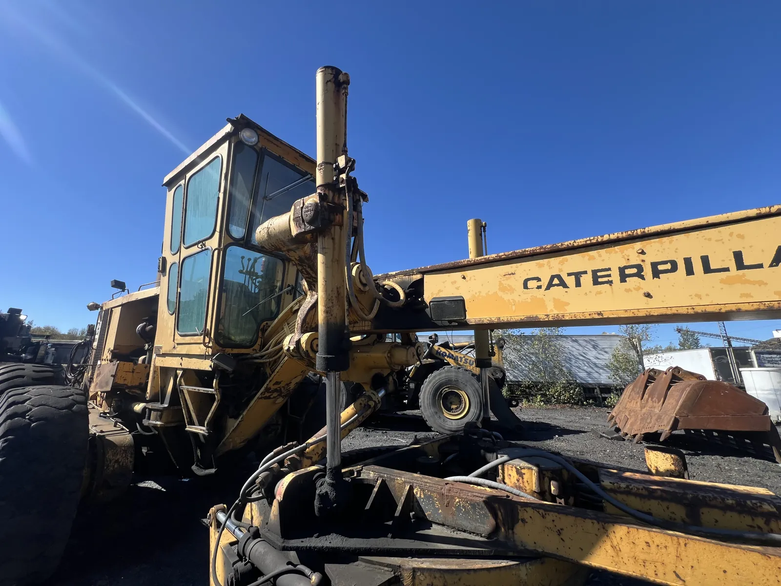 Caterpillar grader